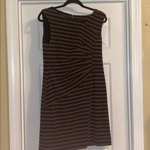TAHARI dress